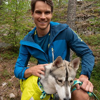 Mann outdoor gekleidet in Icepeak